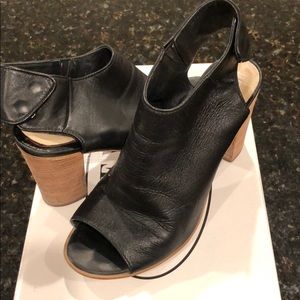 Steve Madden Sandals